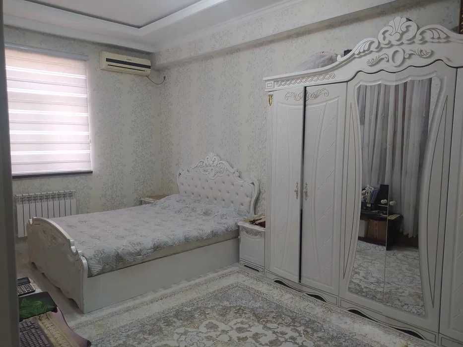 Замона туйхонаси рупарасидаги новастройка сотилади 2 хона