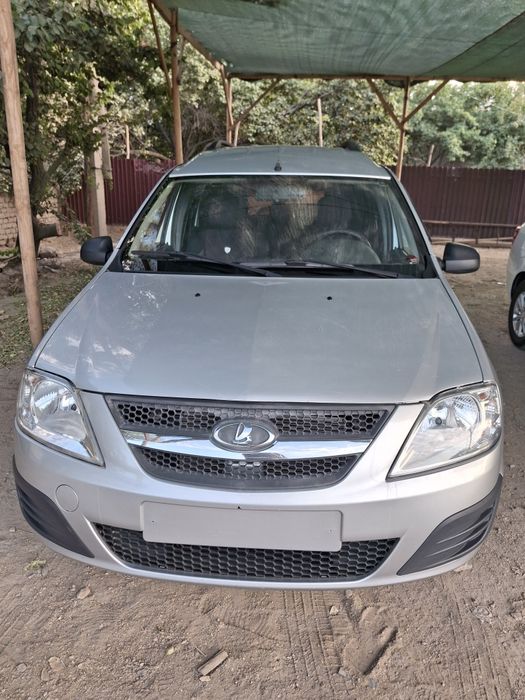 Lada Largus 2013