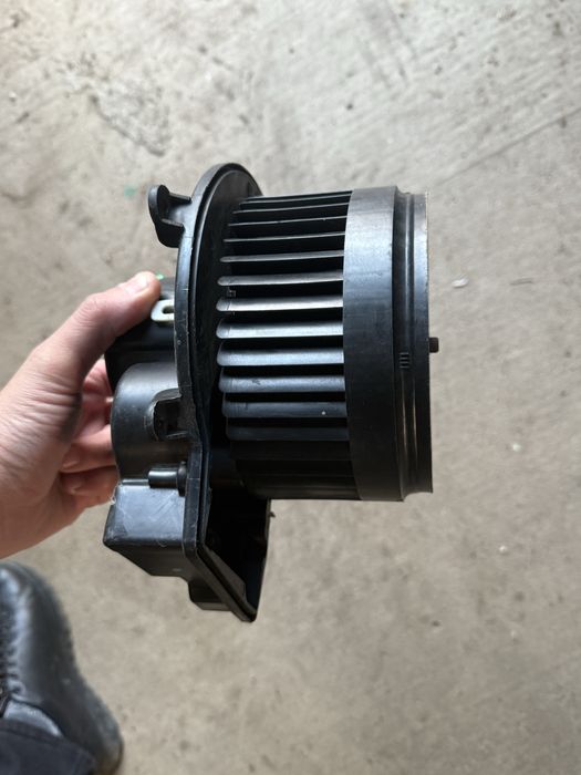 Продам печку вентелятор на мерс w203