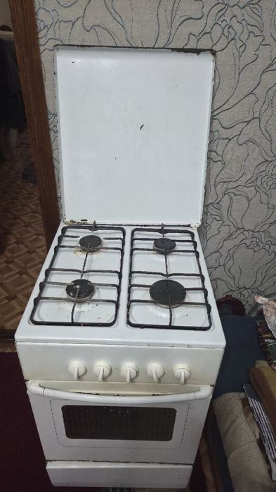 Продается б/у газовая плита
