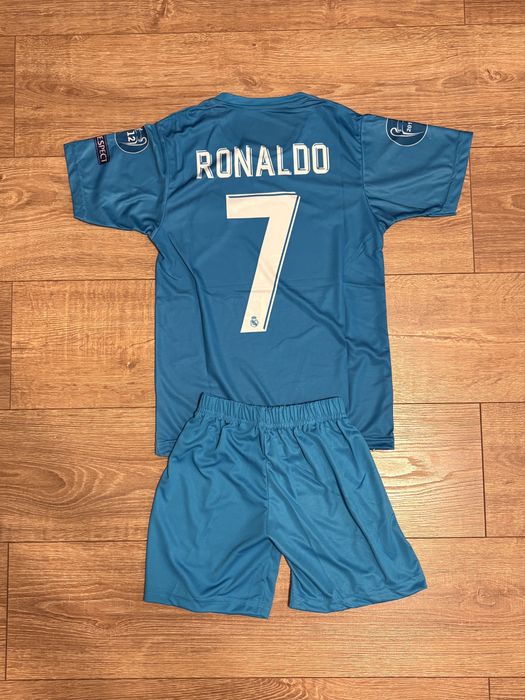Compleu fotbal copii Real Madrid - Ronaldo (retro)