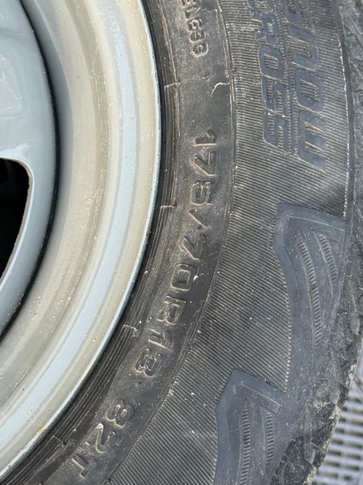 Шины с дисками комплект