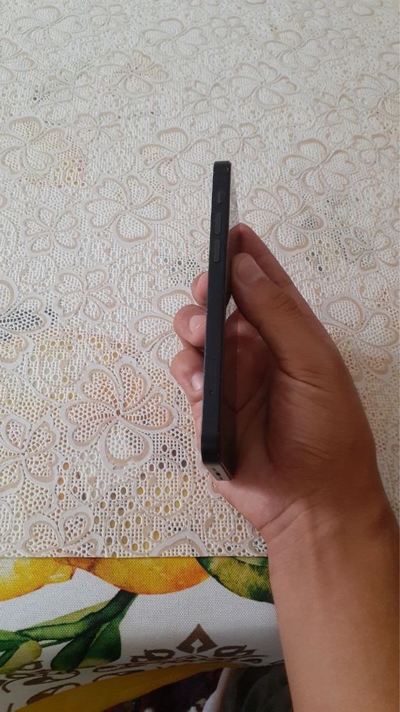 iPhone 12 CH/A ideal