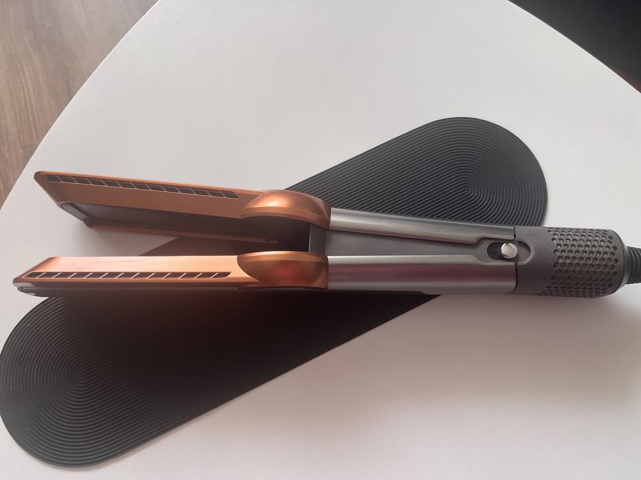 Vand placa de par Dyson