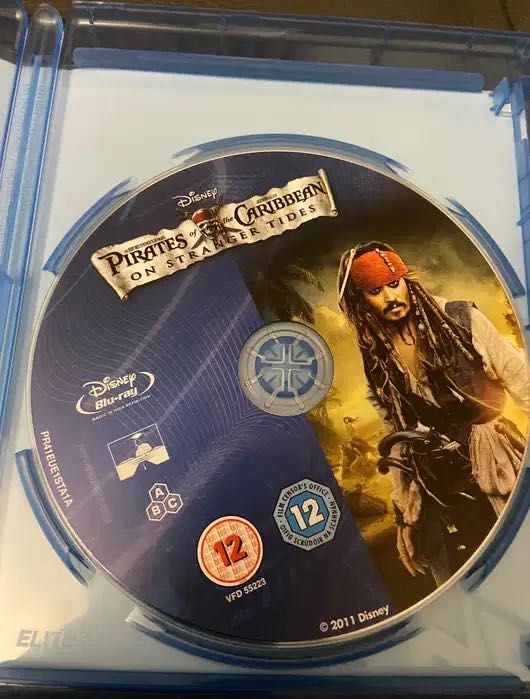 Film blu-ray - Pirații din Caraibe (pe ape și mai tulburi )