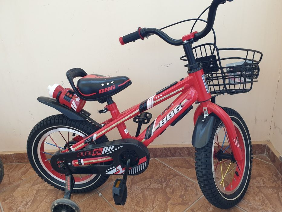 Нов детски велосипед светещ , с музика и багажник 14 цола колело