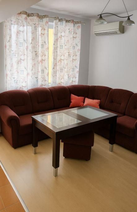 Двустаен апартамент в района на Център!