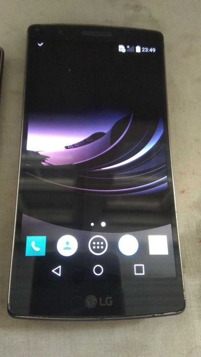 2 телефона  LG G-FLEX2