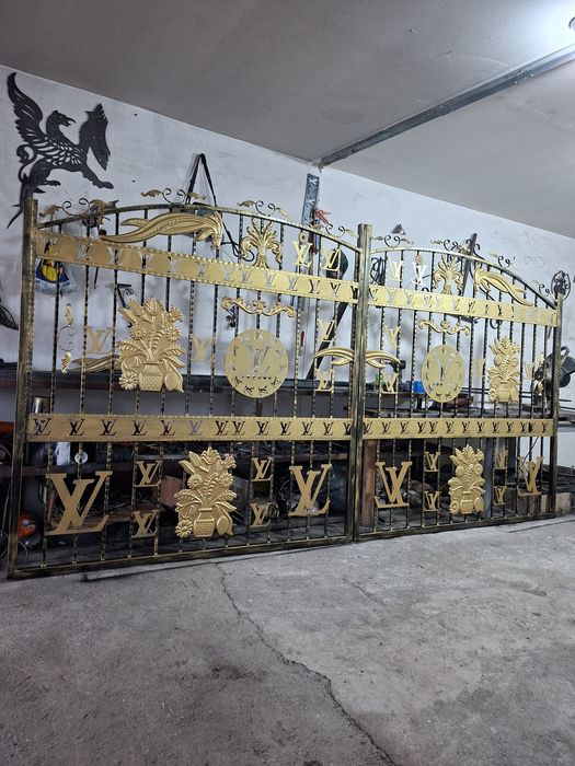 Vand porta model luisviton
