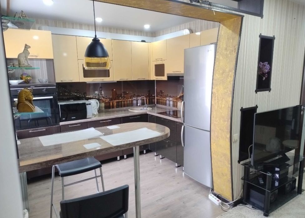 Сдам надолго 1комн.кв.Центр.Люкс