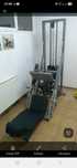 Vând presă pentru picioare la 45° ingreuiere cu plăci -120 kg+discuri