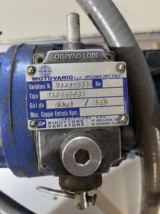 Vand motor cu reductor si  variator de turatie 380V