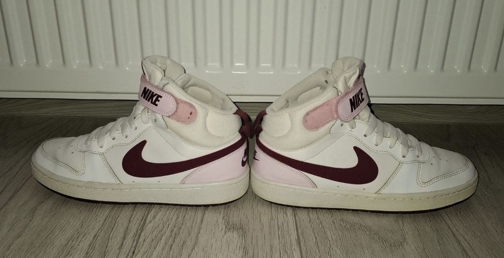 Ghete Nike        .