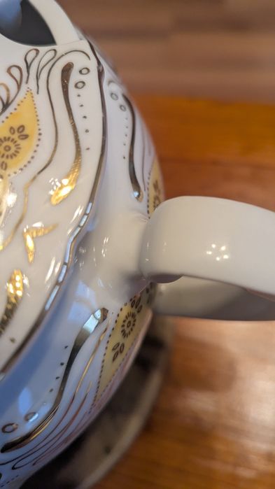 Български порцеланов супник 100 години  Изида