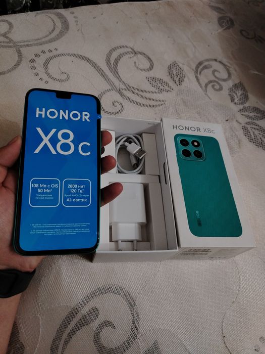 Honar x8C как новый 256гб
