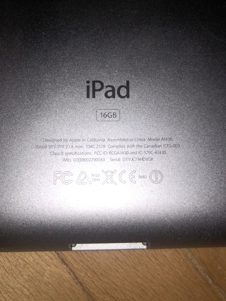 Se vinde iPad model A1430