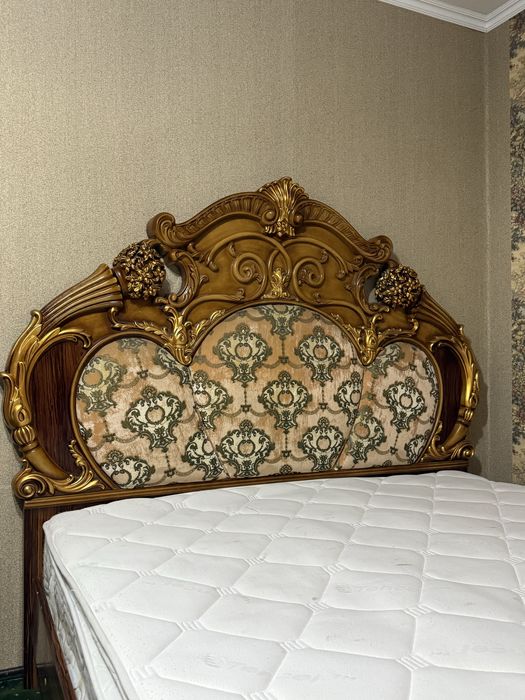 Спальный кровать с шкафом