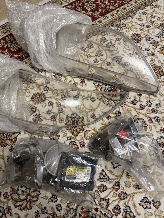 Продам фары на Camry 40