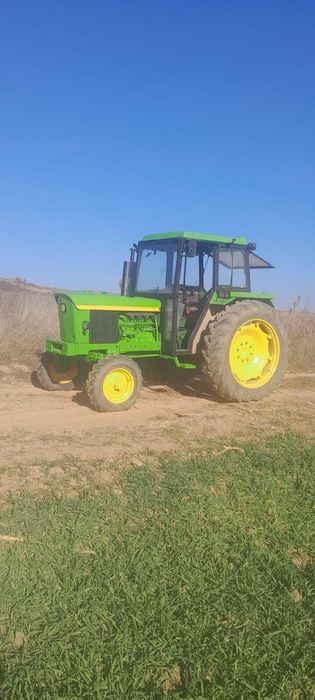 Vând tractor John Deere 2030