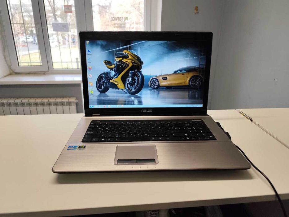 Ноутбук Asus Core i5 ОЗУ 6 гб в хорошем состояние