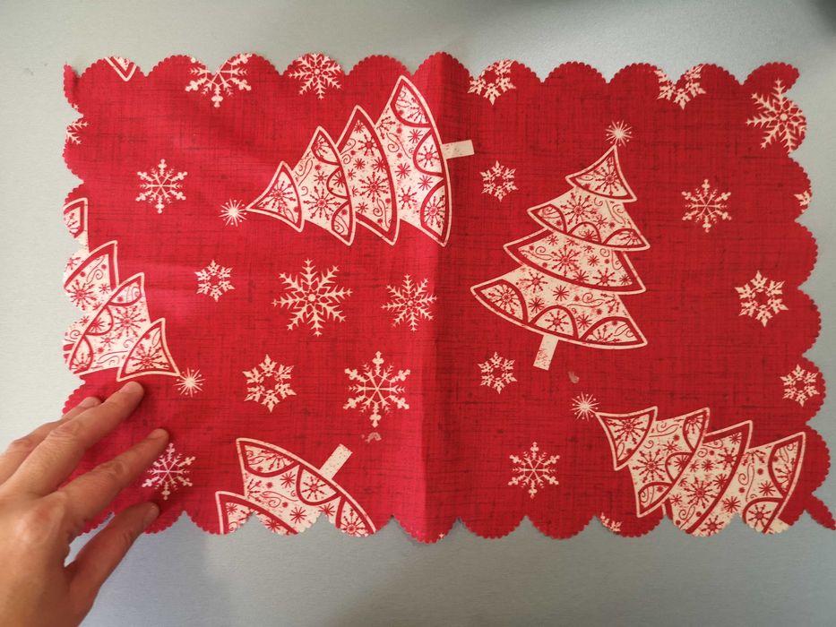 Коледна украса - лампички, календар, декорации,