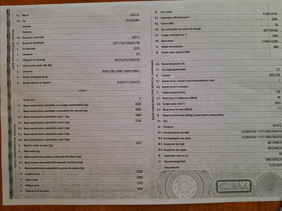 Vand Autoutilitara IVECO 35S11, 3.5 Tone, 7 locuri,  cu macara 700kg