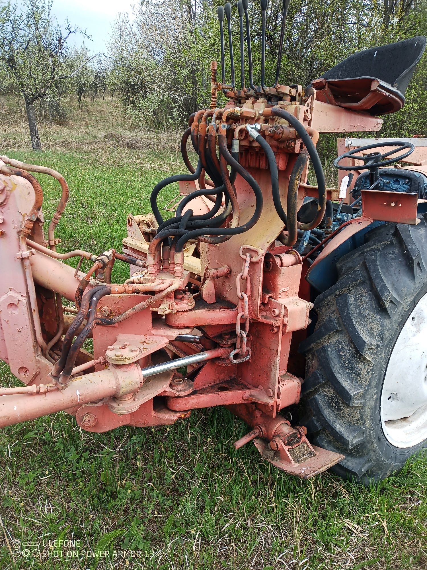 Tractor/ buldo/escavator 4x4,