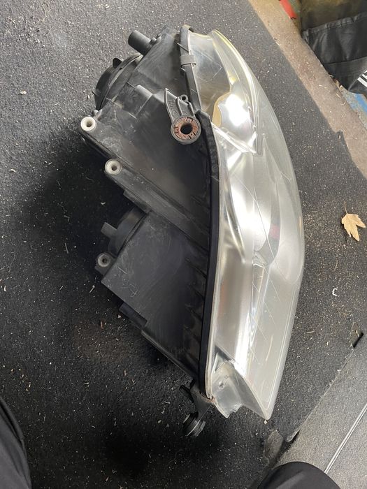 Оригинални фарове за vw тоуран цената е за 1- брой