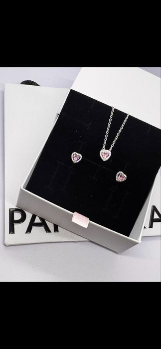 Пандора комплект обеци и колие Pandora