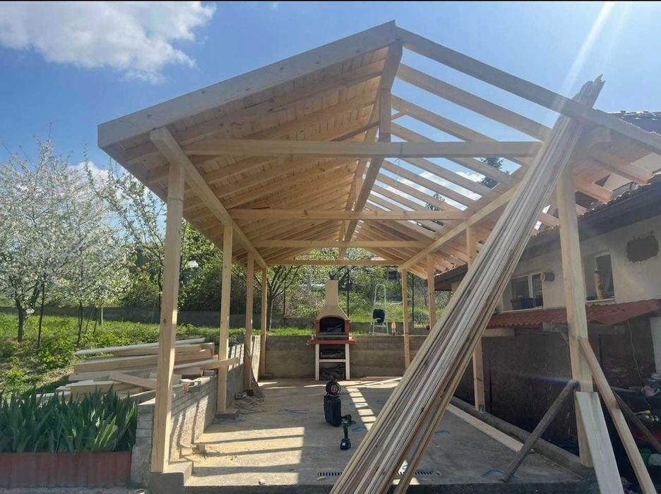 Ремонт на покриви Безшевни улуци Дървени конструкции Хидроизолация