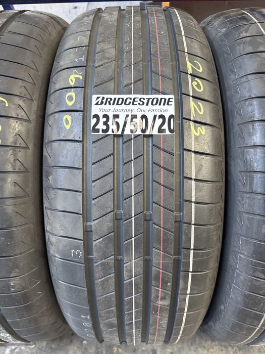 235/50/20Bridgestone 101T noii