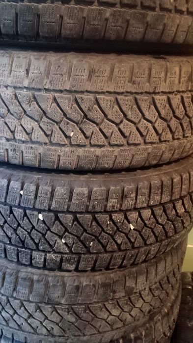 Гуми за бус 215/70/15c