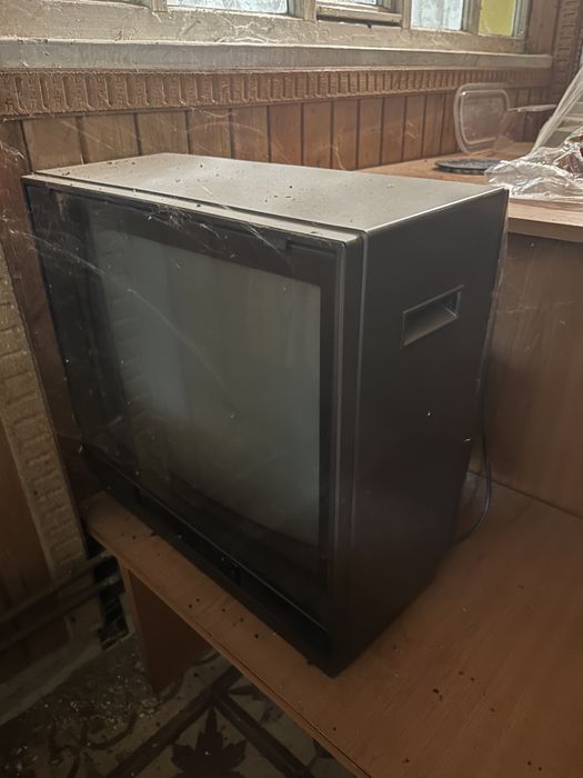 Lot 2 tv-uri retro galactic