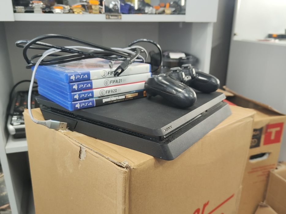 Playstation 4 slim с 1 контролер !!!