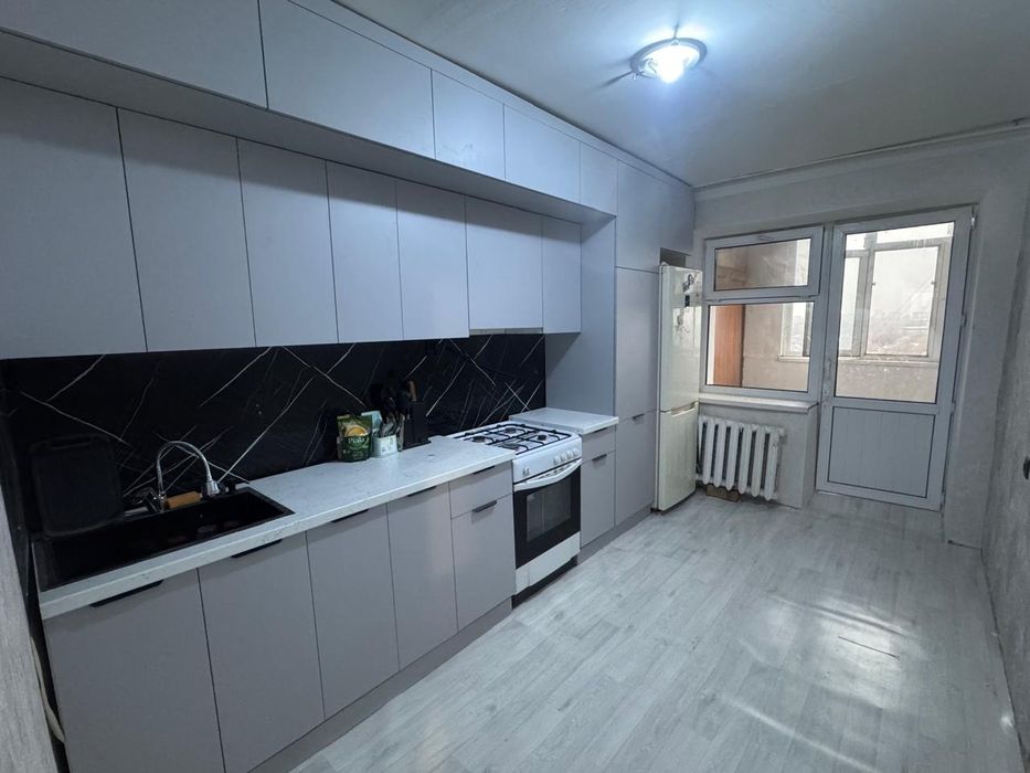 Срочно продаётся 3к.кв в центре города