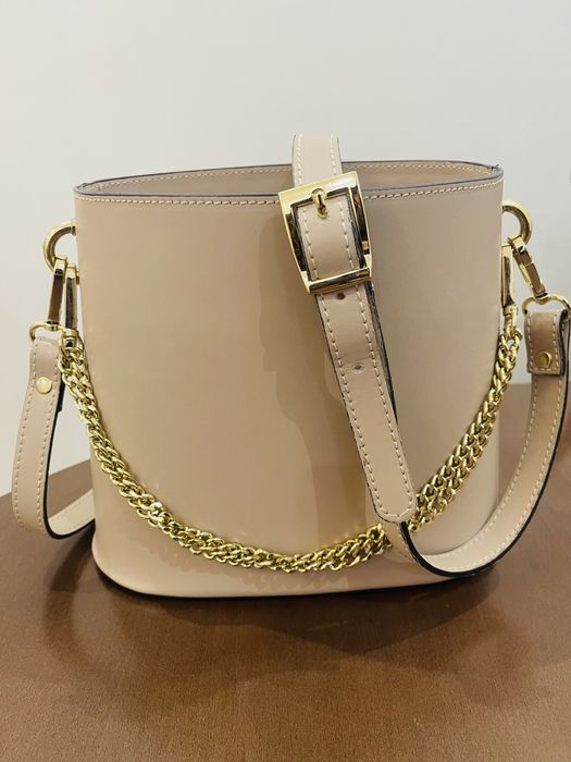 Сумку продам красивая