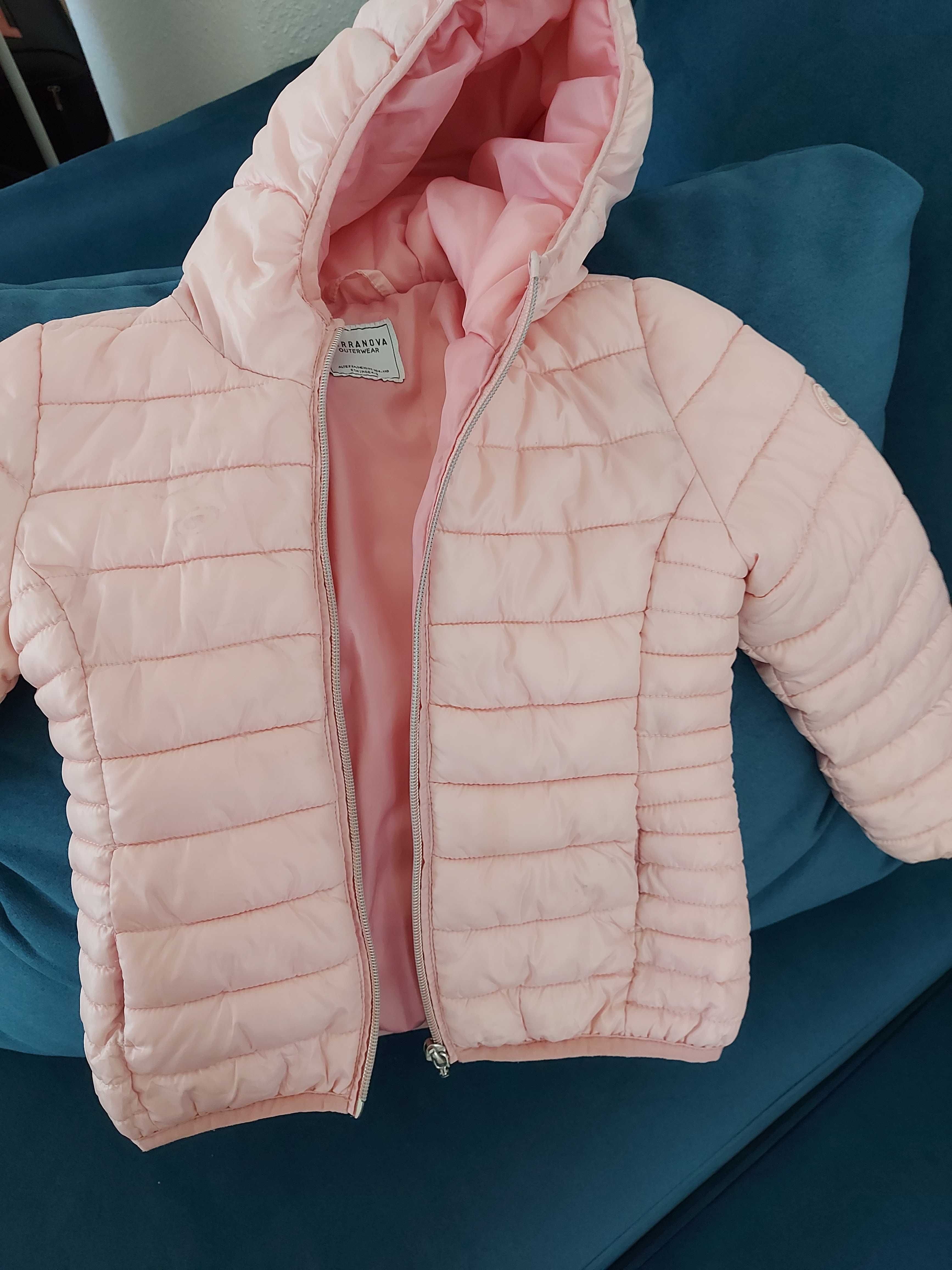 Космонавти и якенце Benetton за момиче