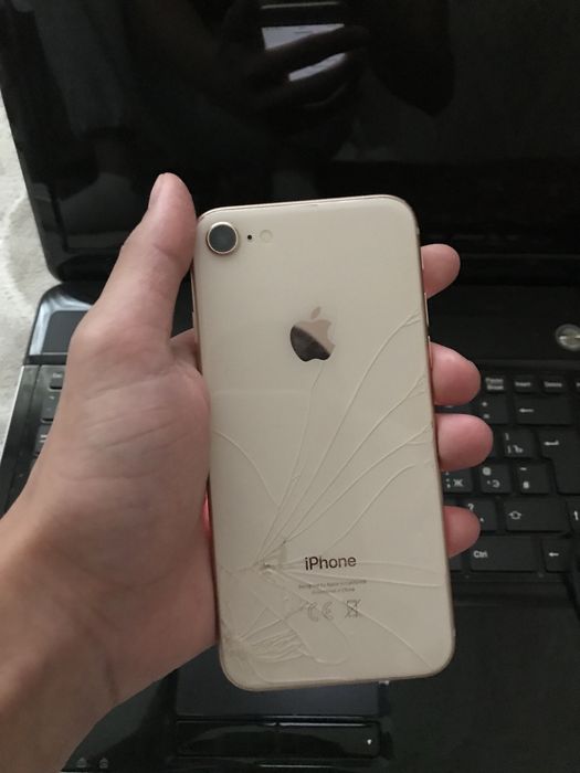 Iphone 8 64 gb 64 yomkst