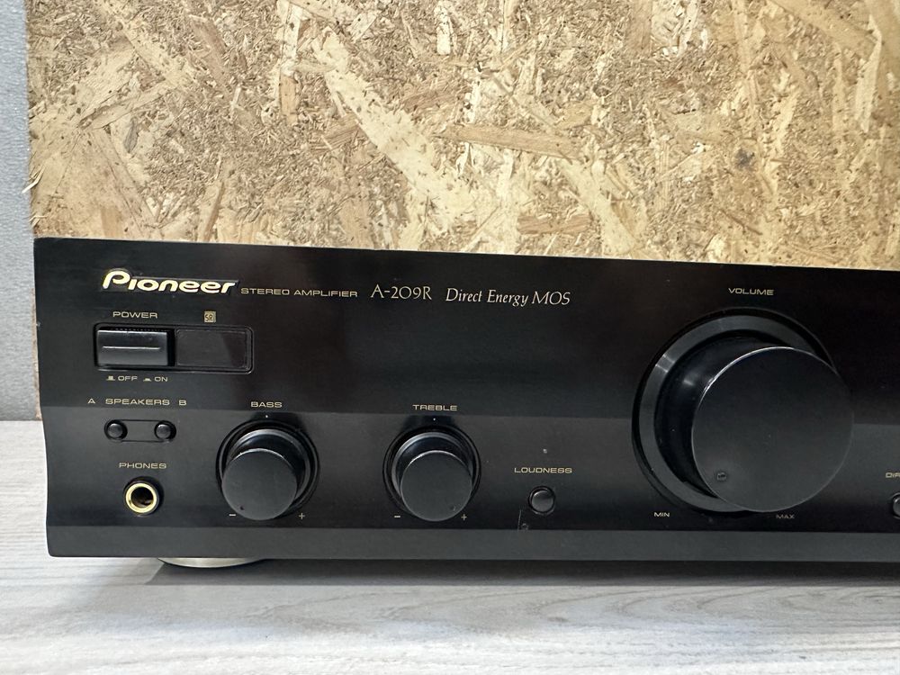 Усилвател Pioneer A209R