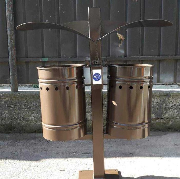 Cos de gunoi  stradal