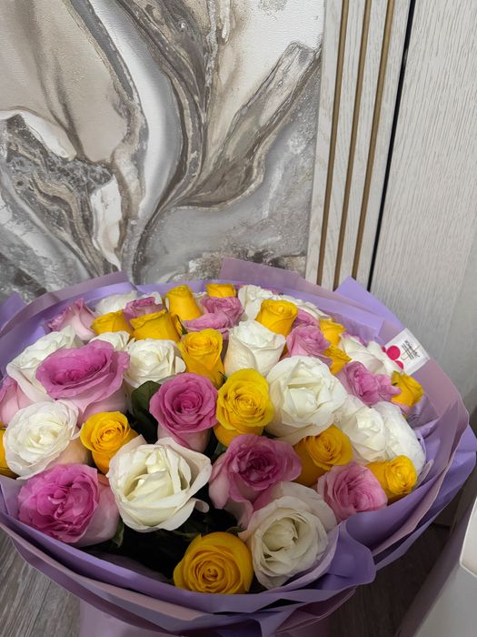 Цветы свежие,51шт