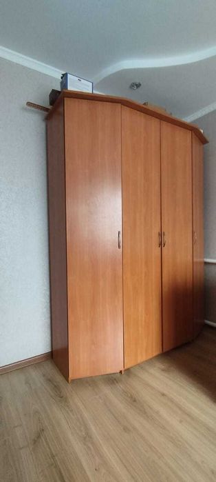 шифоньер в отличном состоянии