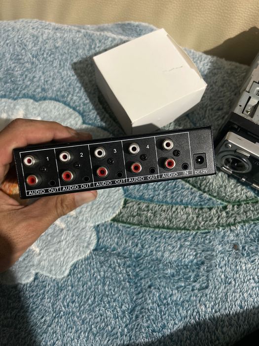 Стерео сплитер 4 изходни