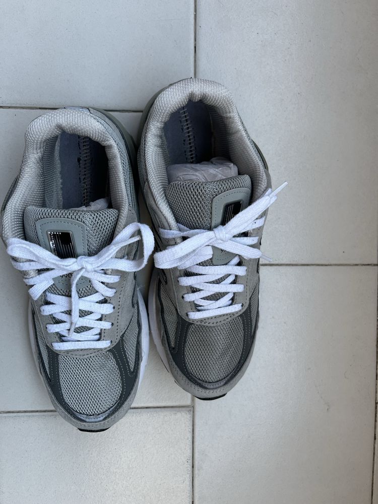 Мъжки обувки New balance 990V4