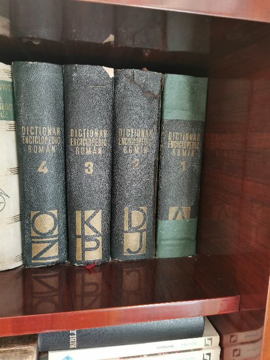 Raritate. Colectia Fascicule Științifico-Fantastice legate de calitate