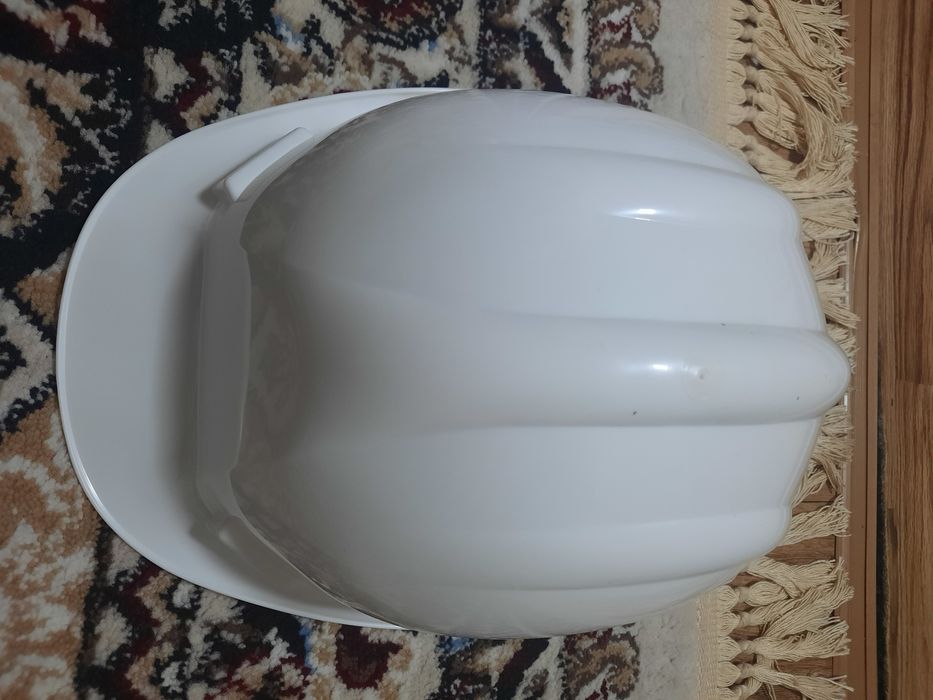 Защитная каска в производстве