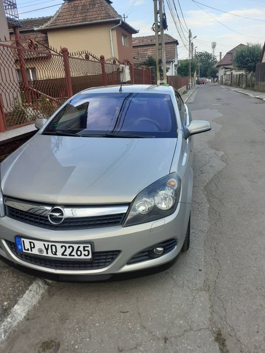 Opel Astra H twintop