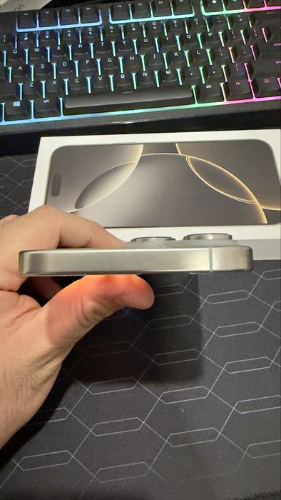 iPhone 16 pro max 256gb 2 години гаранция
