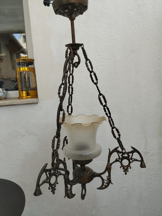 Битов полилей единица