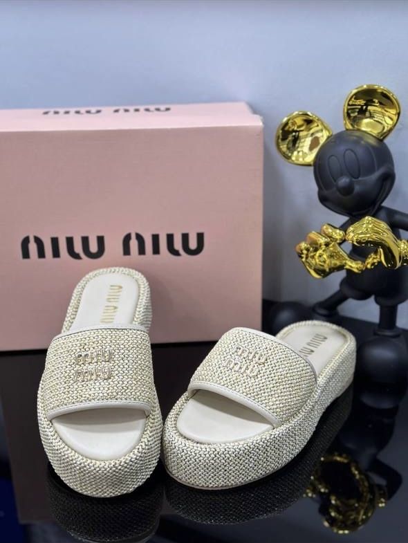 Дамски чехли Miu Miu